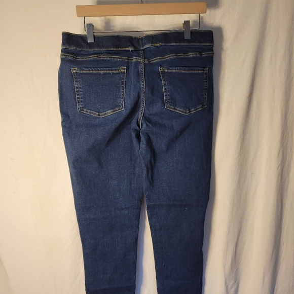 Girls Jeggins by Cat & Jack. ITEM #s 1752-1761 - Picture 3 of 3